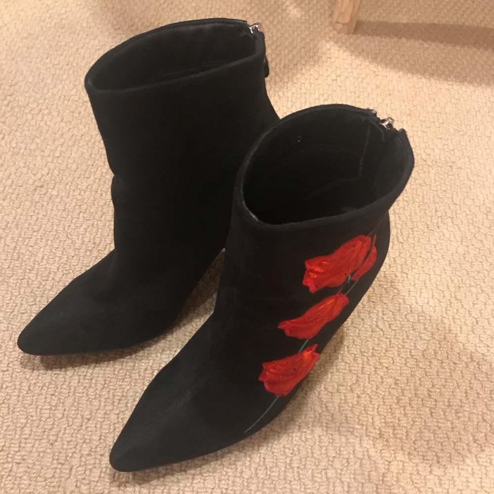 Cape Robbin Embroidered Red Rose Heeled Boots - Picture 3 of 4